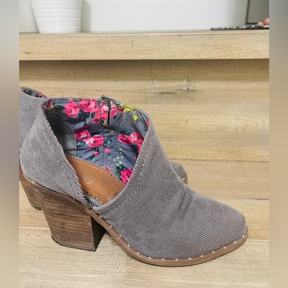 Very G suede booties - Picture 2 of 4